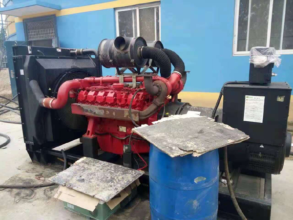铁山关于柴油发电机组水箱污垢的产生与清理