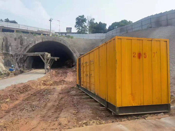 铁山发电机出租自启装置的工作原理是什么?